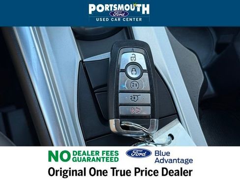 Used 2022 Ford Explorer XLT w/ Equipment Group 202A image 13