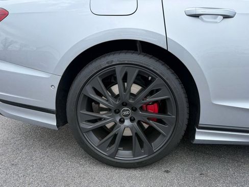 Used 2025 Audi S8 image 11