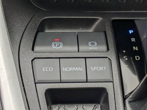 Used 2024 Toyota RAV4 XLE image 16