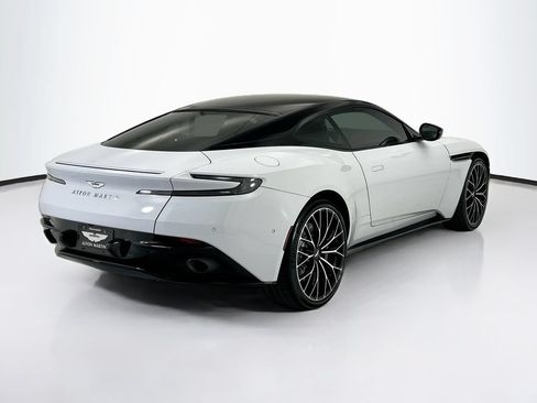Used 2023 Aston Martin DB11 Coupe RWD image 5