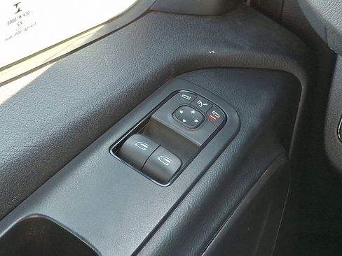 Used 2022 Mercedes-Benz Sprinter 144 Cargo image 25