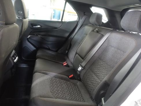 Used 2024 Chevrolet Equinox LT FWD image 20