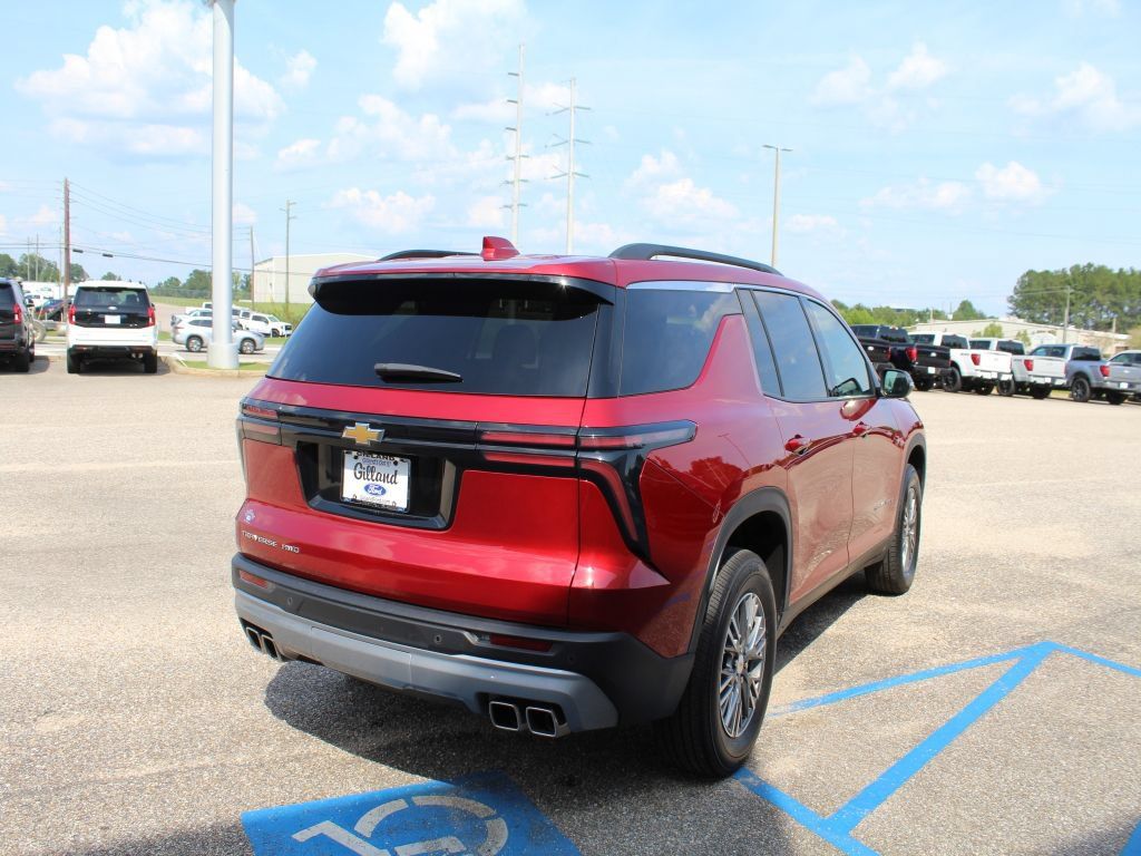 Used 2026 Chevrolet Traverse LT AWD/4WD image 5