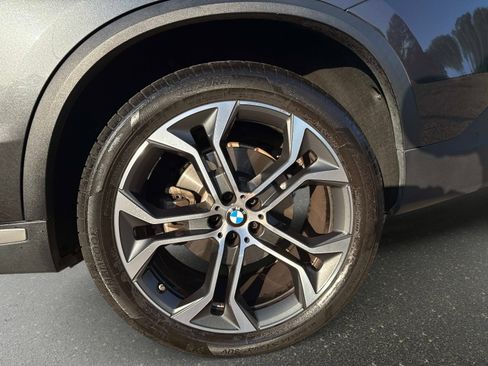 Used 2022 BMW X5 sDrive40i w/ Premium Package RWD image 34