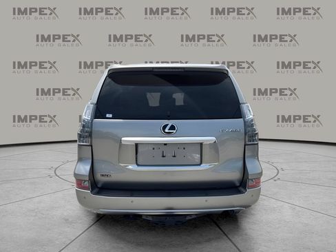 Used 2023 Lexus GX 460 Premium w/ Premium Package AWD/4WD image 4