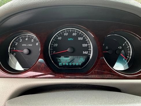 Used 2007 Buick Lucerne CXL image 19