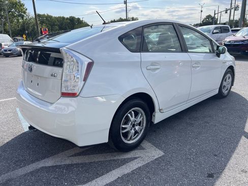 Used 2010 Toyota Prius Two FWD image 4