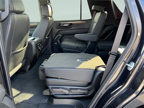 Certified 2025 Chevrolet Tahoe High Country image 9