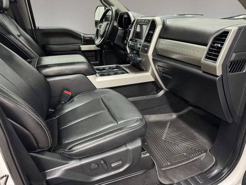 Used 2020 Ford F250 Lariat w/ Lariat Ultimate Package AWD/4WD image 15