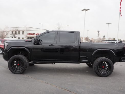 Used 2025 GMC Sierra 3500 Denali Ultimate image 8