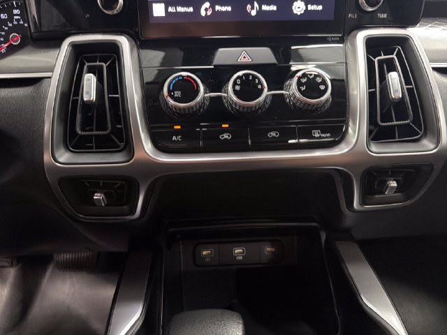 Certified 2023 Kia Sorento LX AWD/4WD image 20