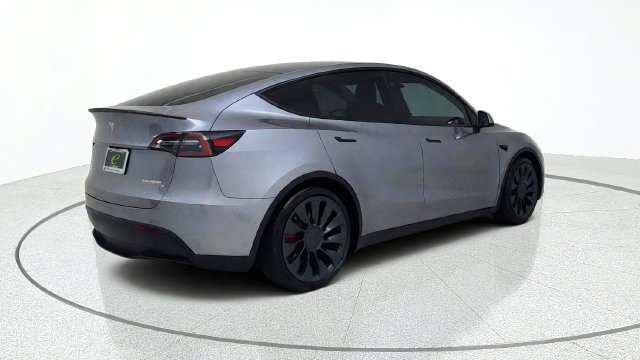 Used 2024 Tesla Model Y Performance AWD/4WD image 8