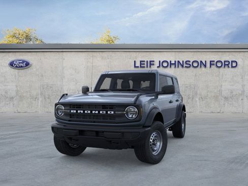 New 2025 Ford Bronco 4-Door image 2