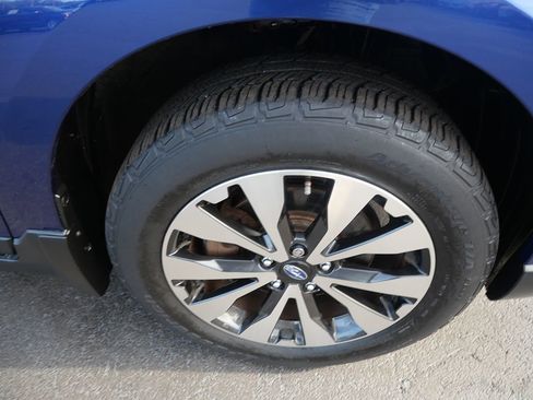 Used 2017 Subaru Outback 2.5i Limited image 31