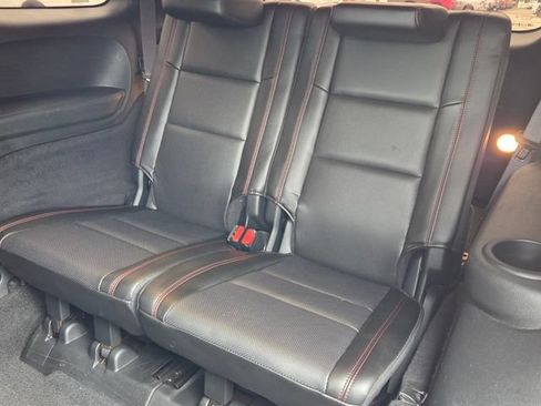 Used 2023 Dodge Durango GT RWD image 7