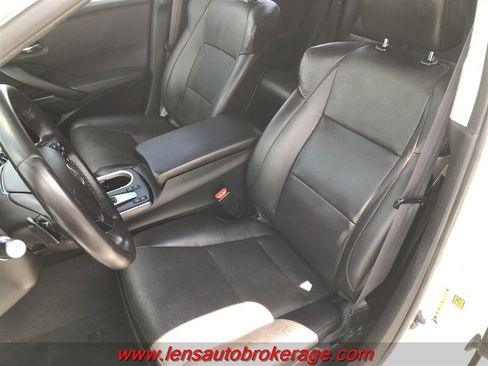 Used 2017 Acura RDX AWD w/ Advance Package image 12