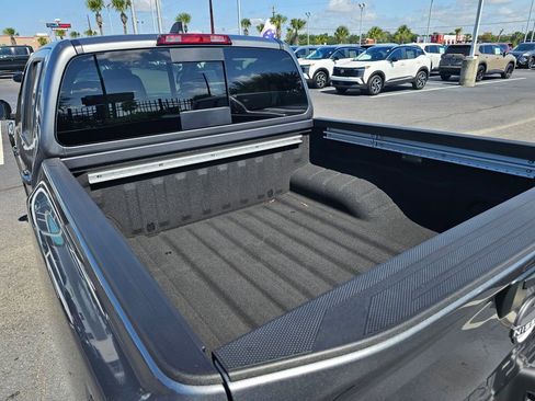 New 2026 Nissan Frontier SV w/ SV Convenience Package image 9