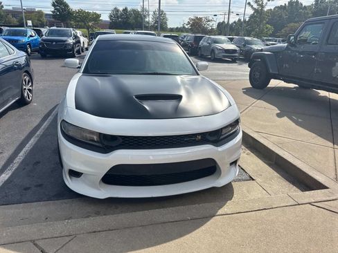 Used 2020 Dodge Charger Scat Pack w/ Dynamics Package RWD image 7