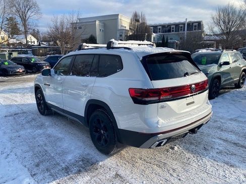 New 2026 Volkswagen Atlas Peak Edition image 6