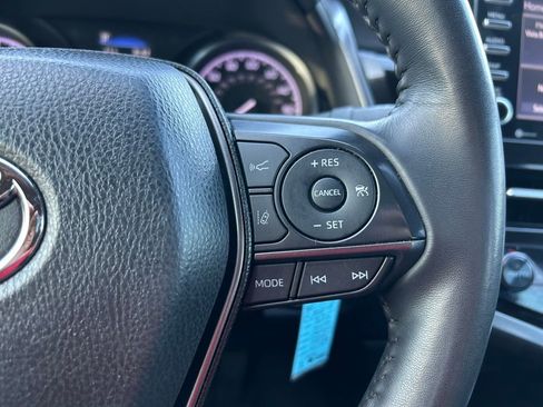 Used 2024 Toyota Camry SE image 18