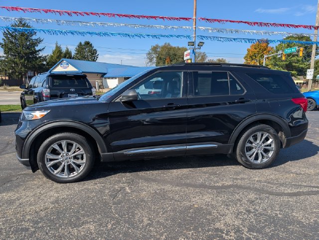 Used 2020 Ford Explorer XLT w/ Equipment Group 202A RWD image 5