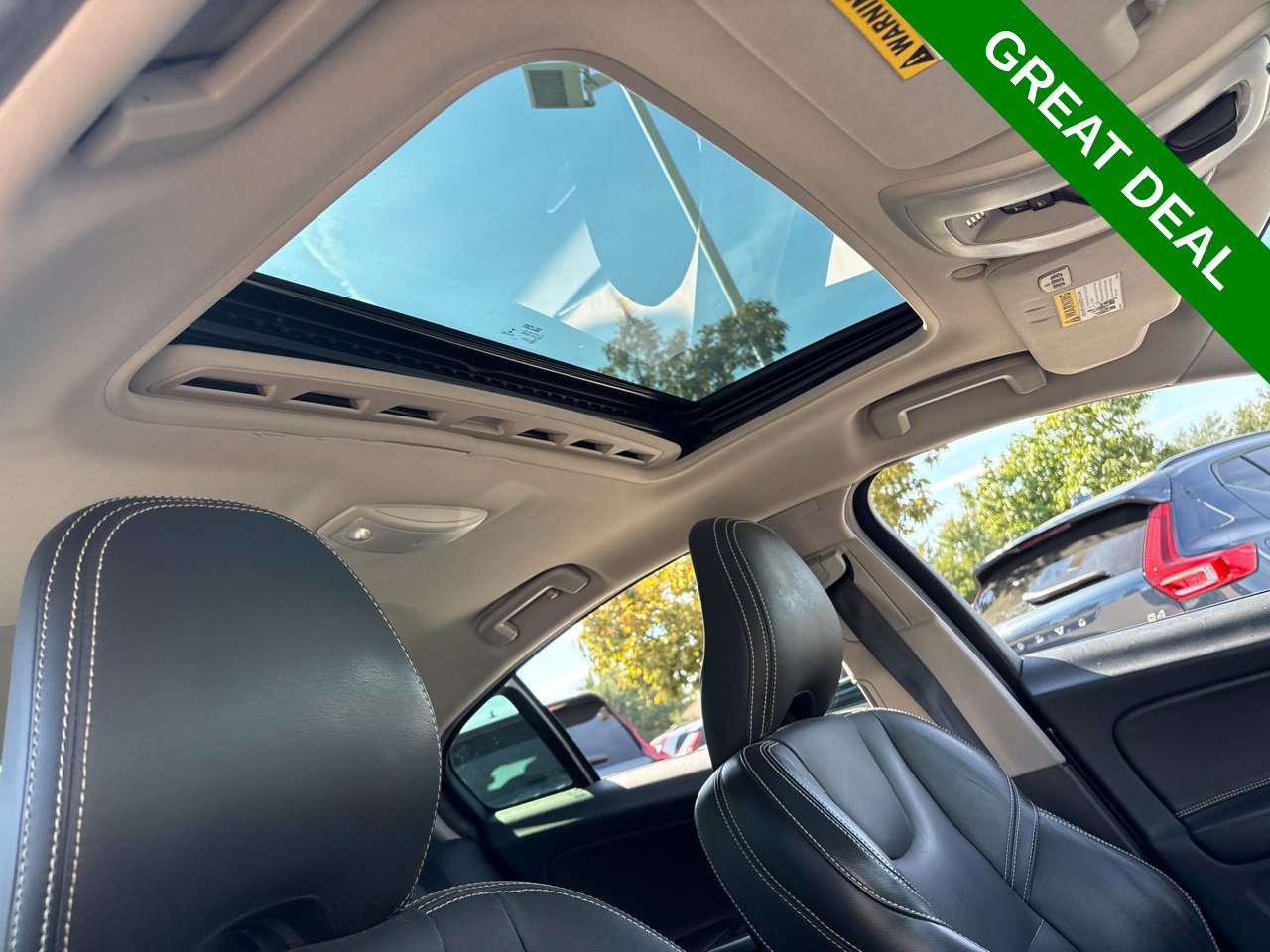 Used 2018 Volvo S60 T5 Dynamic w/ Vision Package AWD/4WD image 16