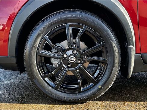 Used 2020 Nissan Kicks SR w/ SR Premium Package image 12