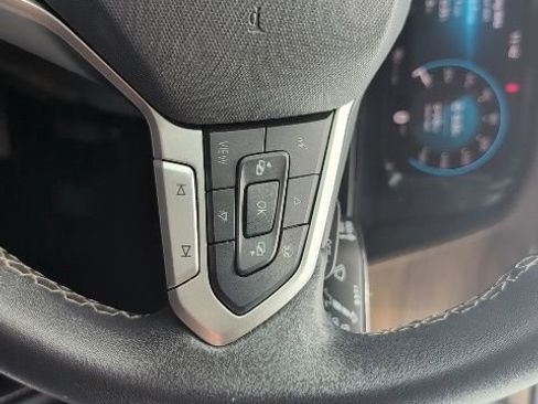 Used 2024 Volkswagen Atlas SE AWD/4WD image 6