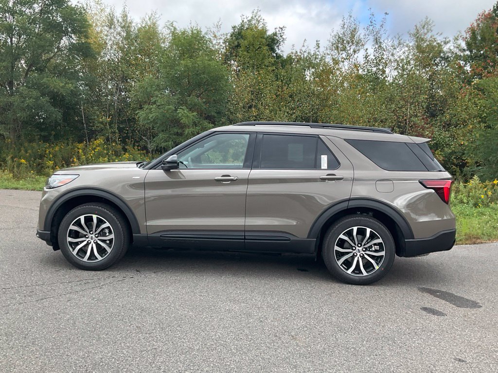 New 2027 Ford Explorer ST-Line AWD/4WD image 29