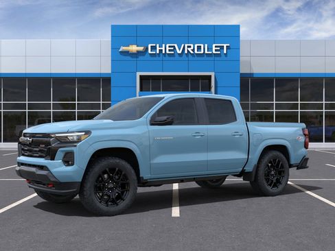 New 2025 Chevrolet Colorado Z71 image 2