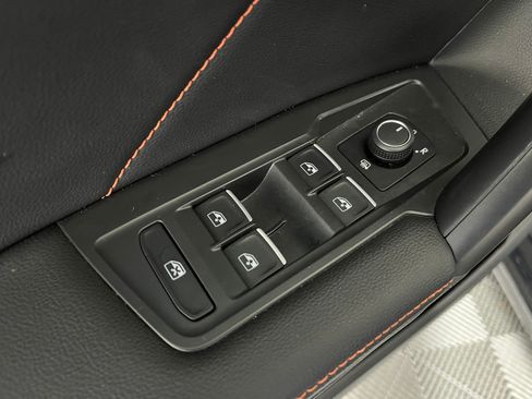 Used 2024 Volkswagen Tiguan Wolfsburg Edition image 10