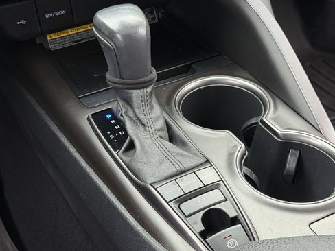 Used 2021 Toyota Camry XSE w/ Navigation Package image 31