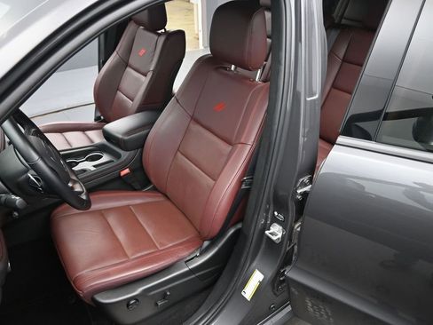 Used 2025 Dodge Durango GT image 11