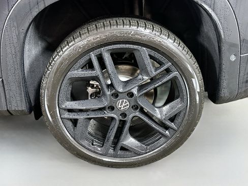 New 2026 Volkswagen Tiguan SE R-Line image 29