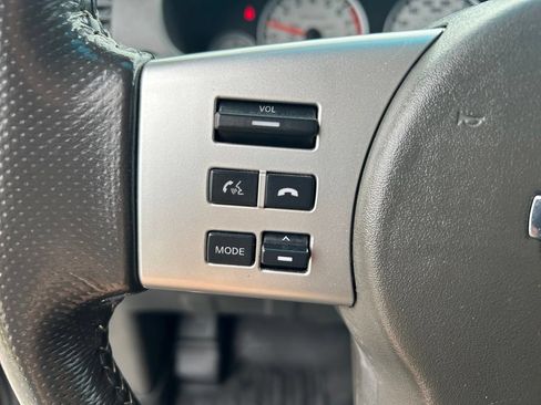 Used 2018 Nissan Frontier PRO-4X AWD/4WD image 12