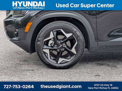 Used 2025 Kia Seltos S FWD image 10