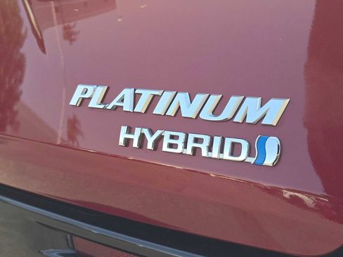 Certified 2024 Toyota Sienna Platinum FWD image 14