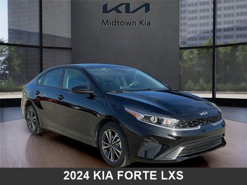 Used 2024 Kia Forte LXS image 25
