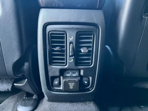 Used 2022 Dodge Durango R/T image 27