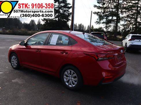 Used 2018 Hyundai Accent SE image 5