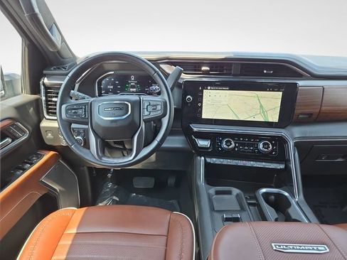 Used 2025 GMC Sierra 2500 Denali Ultimate w/ Max Trailering Package AWD/4WD image 10