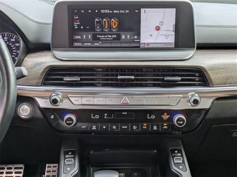 Used 2022 Kia Telluride SX w/ SX Prestige Package image 17