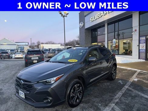 Used 2024 Subaru Crosstrek 2.0i Premium image 1