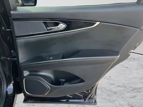 Used 2022 Lincoln Nautilus FWD image 29