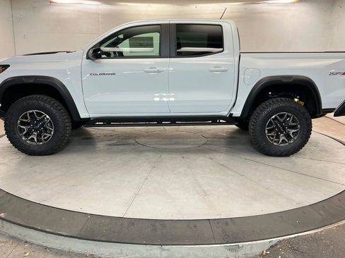 New 2026 Chevrolet Colorado ZR2 w/ Technology Package AWD/4WD image 2