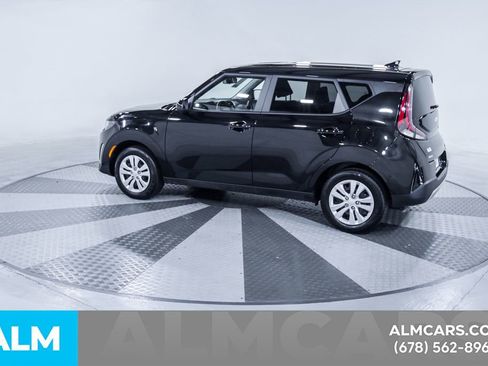 Used 2025 Kia Soul LX image 5