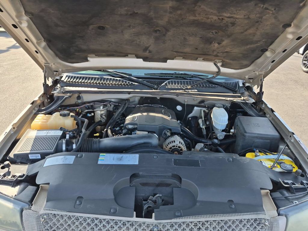 Used 2004 Chevrolet Silverado 2500 LS w/ Skid Plate Package AWD/4WD image 25