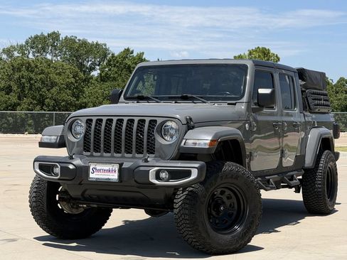Used 2021 Jeep Gladiator Sport AWD/4WD image 1