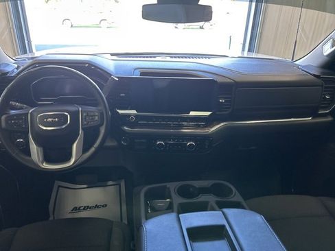 Used 2024 GMC Sierra 3500 SLE w/ Preferred Package image 33