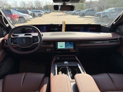 New 2026 Lincoln Navigator Reserve AWD/4WD image 15